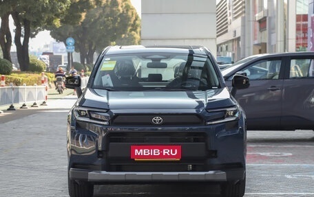 Toyota RAV4, 2026 год, 4 050 000 рублей, 2 фотография