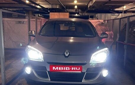 Renault Megane III, 2011 год, 610 000 рублей, 2 фотография