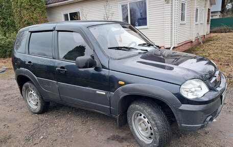 Chevrolet Niva I рестайлинг, 2012 год, 300 000 рублей, 2 фотография