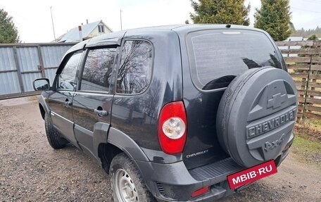 Chevrolet Niva I рестайлинг, 2012 год, 300 000 рублей, 4 фотография