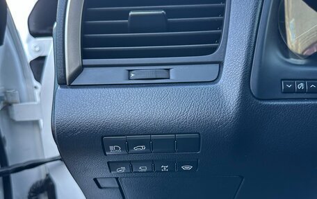 Lexus RX IV рестайлинг, 2019 год, 4 290 000 рублей, 15 фотография