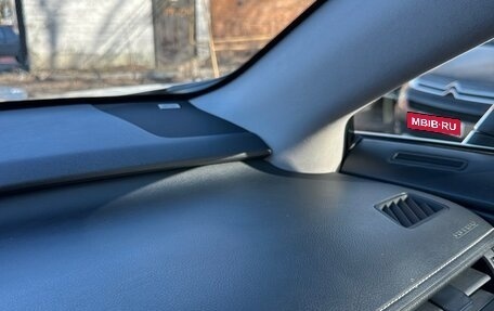 Lexus RX IV рестайлинг, 2019 год, 4 290 000 рублей, 11 фотография