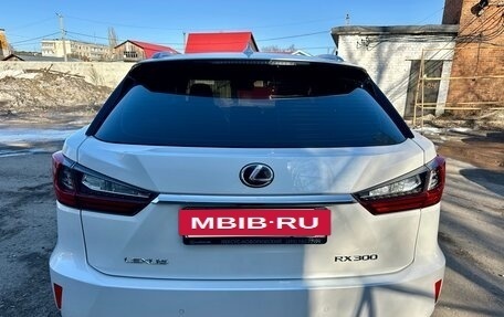 Lexus RX IV рестайлинг, 2019 год, 4 290 000 рублей, 8 фотография
