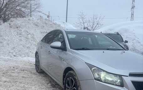 Chevrolet Cruze II, 2011 год, 550 000 рублей, 3 фотография