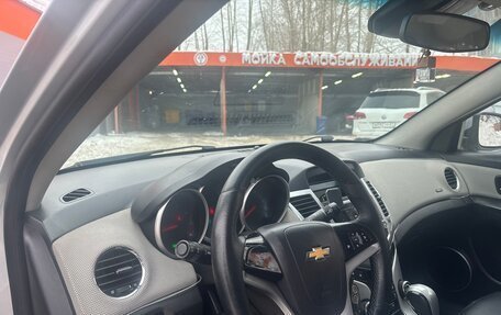 Chevrolet Cruze II, 2011 год, 550 000 рублей, 10 фотография