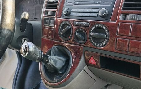 Volkswagen Transporter T5 рестайлинг, 2006 год, 1 499 000 рублей, 5 фотография