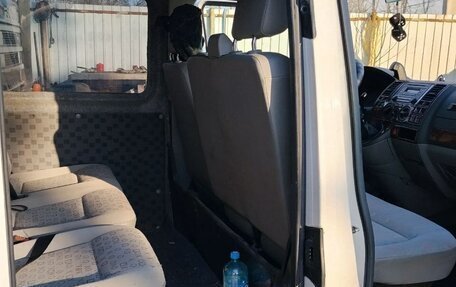 Volkswagen Transporter T5 рестайлинг, 2006 год, 1 499 000 рублей, 10 фотография