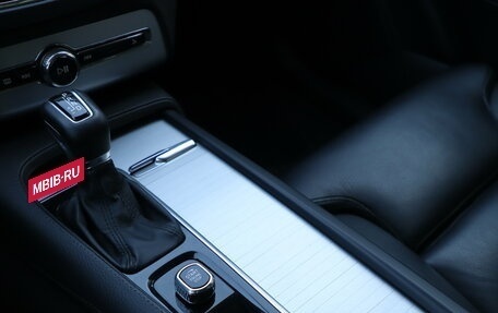 Volvo XC90 II рестайлинг, 2018 год, 3 450 000 рублей, 17 фотография