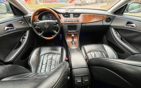 Mercedes-Benz CLS, 2004 год, 985 000 рублей, 7 фотография