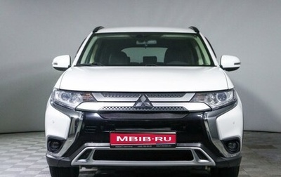 Mitsubishi Outlander III рестайлинг 3, 2019 год, 1 850 000 рублей, 1 фотография