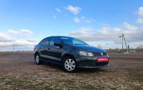 Volkswagen Polo VI (EU Market), 2015 год, 1 200 000 рублей, 1 фотография