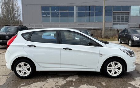 Hyundai Solaris II рестайлинг, 2015 год, 1 170 000 рублей, 4 фотография