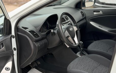 Hyundai Solaris II рестайлинг, 2015 год, 1 170 000 рублей, 10 фотография