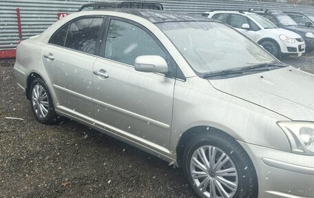 Toyota Avensis III рестайлинг, 2004 год, 440 000 рублей, 3 фотография