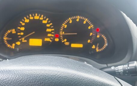 Toyota Avensis III рестайлинг, 2004 год, 440 000 рублей, 6 фотография