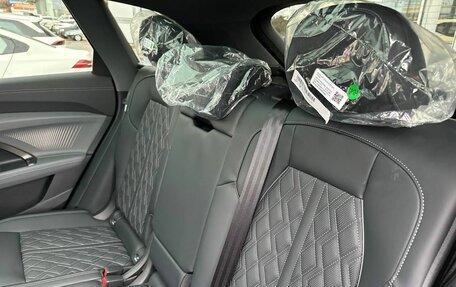 Audi Q5, 2026 год, 6 400 000 рублей, 28 фотография