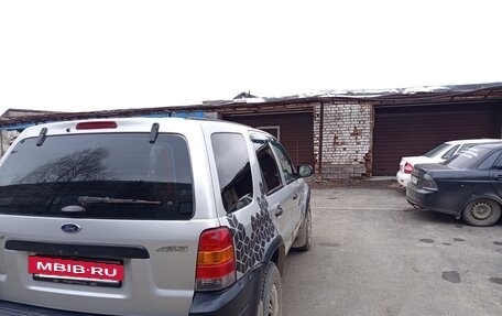 Ford Escape II, 2002 год, 370 000 рублей, 3 фотография