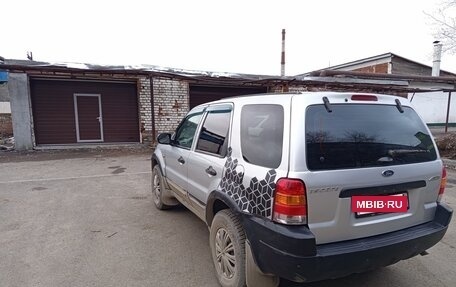 Ford Escape II, 2002 год, 370 000 рублей, 2 фотография