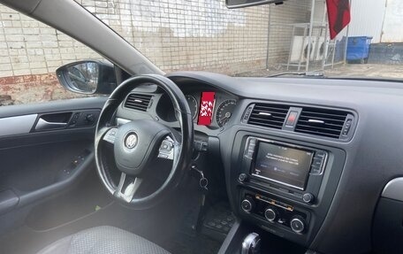 Volkswagen Jetta VI, 2012 год, 1 200 000 рублей, 6 фотография
