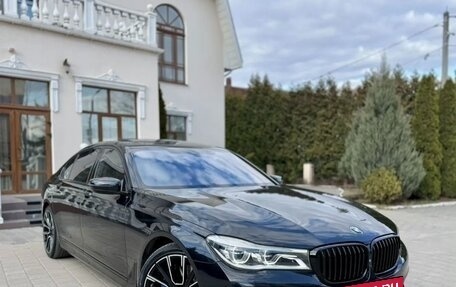 BMW 7 серия, 2017 год, 4 590 000 рублей, 2 фотография