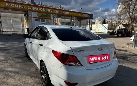 Hyundai Solaris II рестайлинг, 2013 год, 800 000 рублей, 7 фотография