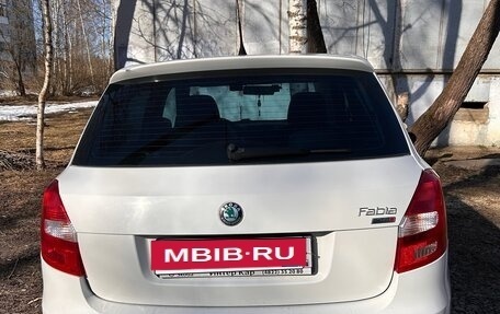 Skoda Fabia II, 2011 год, 470 000 рублей, 2 фотография