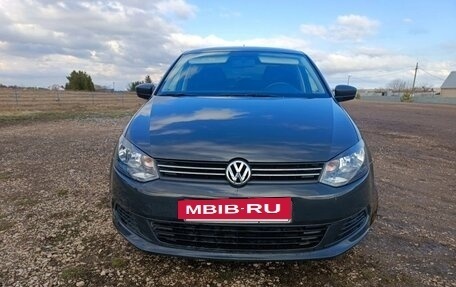 Volkswagen Polo VI (EU Market), 2015 год, 1 200 000 рублей, 2 фотография