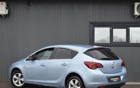 Opel Astra J, 2011 год, 549 888 рублей, 7 фотография