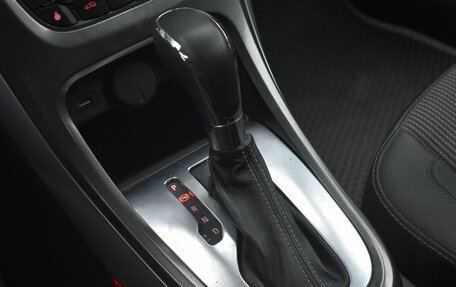 Opel Astra J, 2011 год, 549 888 рублей, 16 фотография