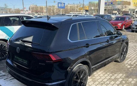 Volkswagen Tiguan II, 2018 год, 2 587 000 рублей, 6 фотография