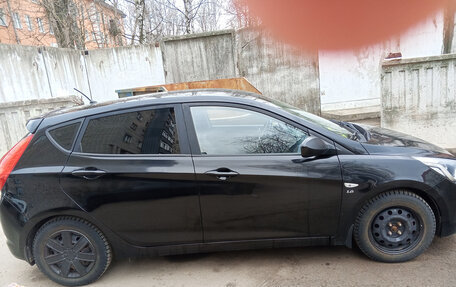 Hyundai Solaris II рестайлинг, 2014 год, 600 000 рублей, 2 фотография