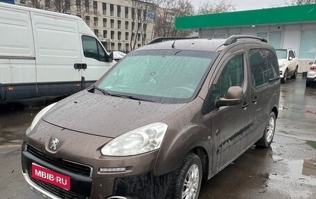 Peugeot Partner II рестайлинг 2, 2013 год, 630 000 рублей, 1 фотография