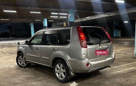 Nissan X-Trail, 2005 год, 680 000 рублей, 12 фотография