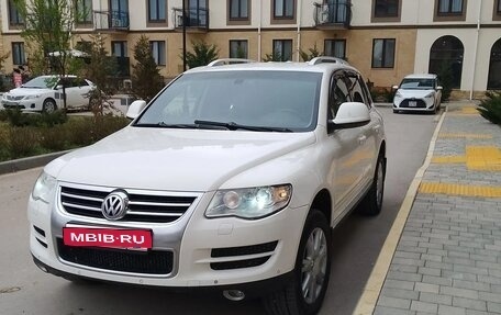 Volkswagen Touareg III, 2010 год, 1 700 000 рублей, 1 фотография