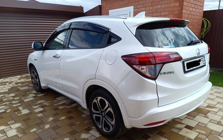 Honda Vezel, 2016 год, 1 600 000 рублей, 6 фотография