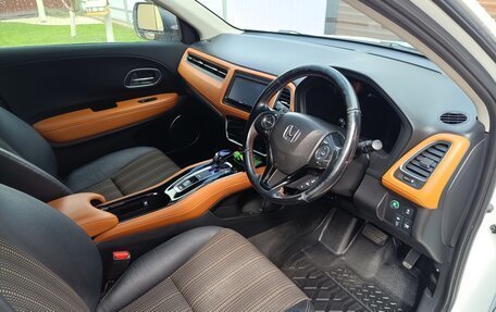 Honda Vezel, 2016 год, 1 600 000 рублей, 12 фотография