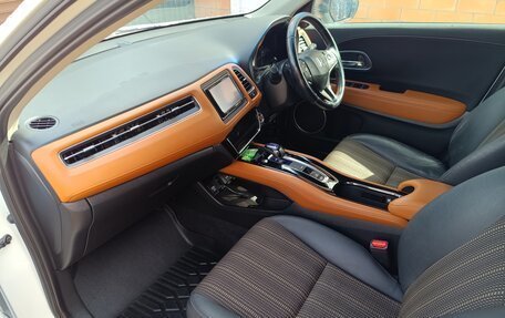 Honda Vezel, 2016 год, 1 600 000 рублей, 14 фотография