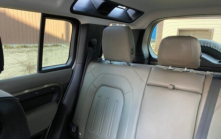 Land Rover Defender II, 2021 год, 7 000 000 рублей, 19 фотография