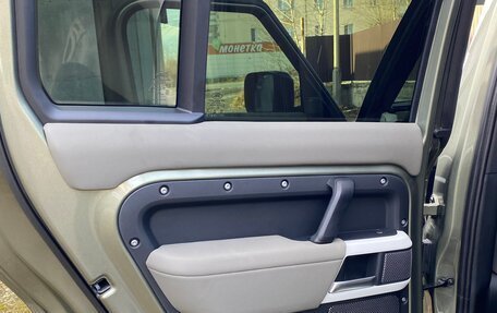 Land Rover Defender II, 2021 год, 7 000 000 рублей, 15 фотография