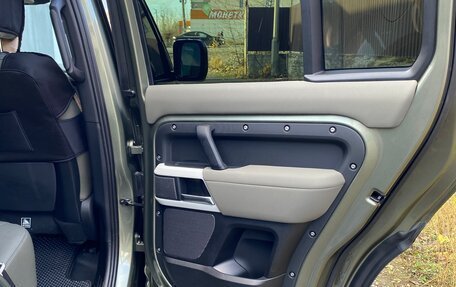 Land Rover Defender II, 2021 год, 7 000 000 рублей, 13 фотография