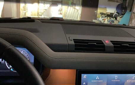 Land Rover Defender II, 2021 год, 7 000 000 рублей, 24 фотография