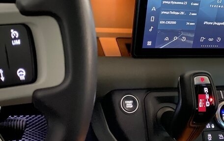 Land Rover Defender II, 2021 год, 7 000 000 рублей, 23 фотография