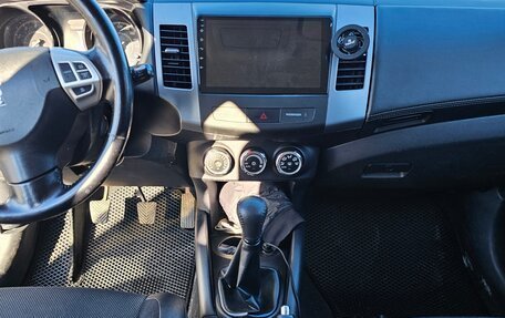 Peugeot 4007, 2010 год, 950 000 рублей, 10 фотография