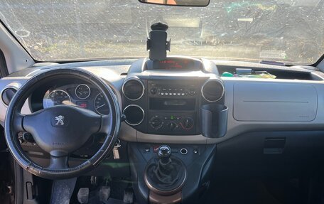 Peugeot Partner II рестайлинг 2, 2013 год, 630 000 рублей, 11 фотография