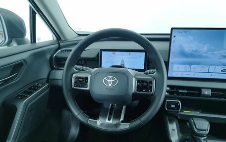 Toyota RAV4, 2026 год, 4 880 000 рублей, 19 фотография