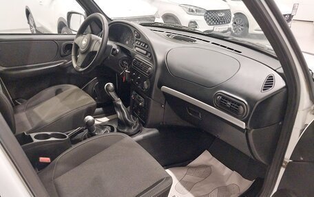 Chevrolet Niva I рестайлинг, 2016 год, 640 000 рублей, 8 фотография