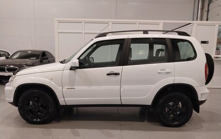 Chevrolet Niva I рестайлинг, 2016 год, 640 000 рублей, 4 фотография