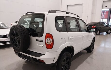 Chevrolet Niva I рестайлинг, 2016 год, 640 000 рублей, 6 фотография