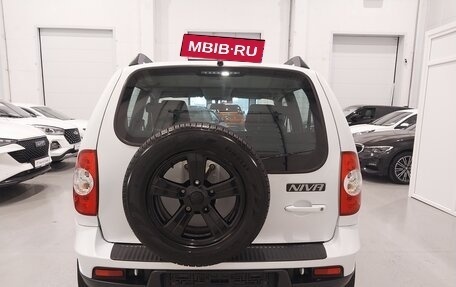 Chevrolet Niva I рестайлинг, 2016 год, 640 000 рублей, 7 фотография