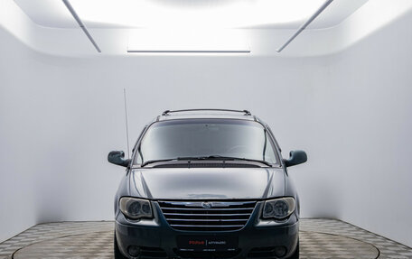 Chrysler Town & Country IV, 2006 год, 700 000 рублей, 2 фотография